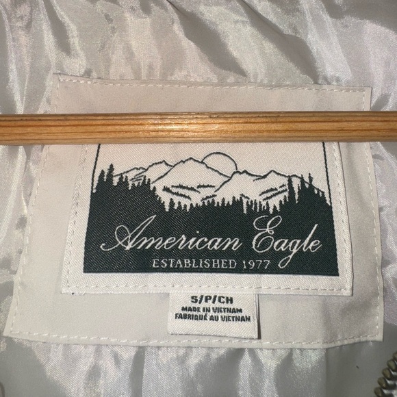 Cream Puffer Vest - Picture 3 of 4